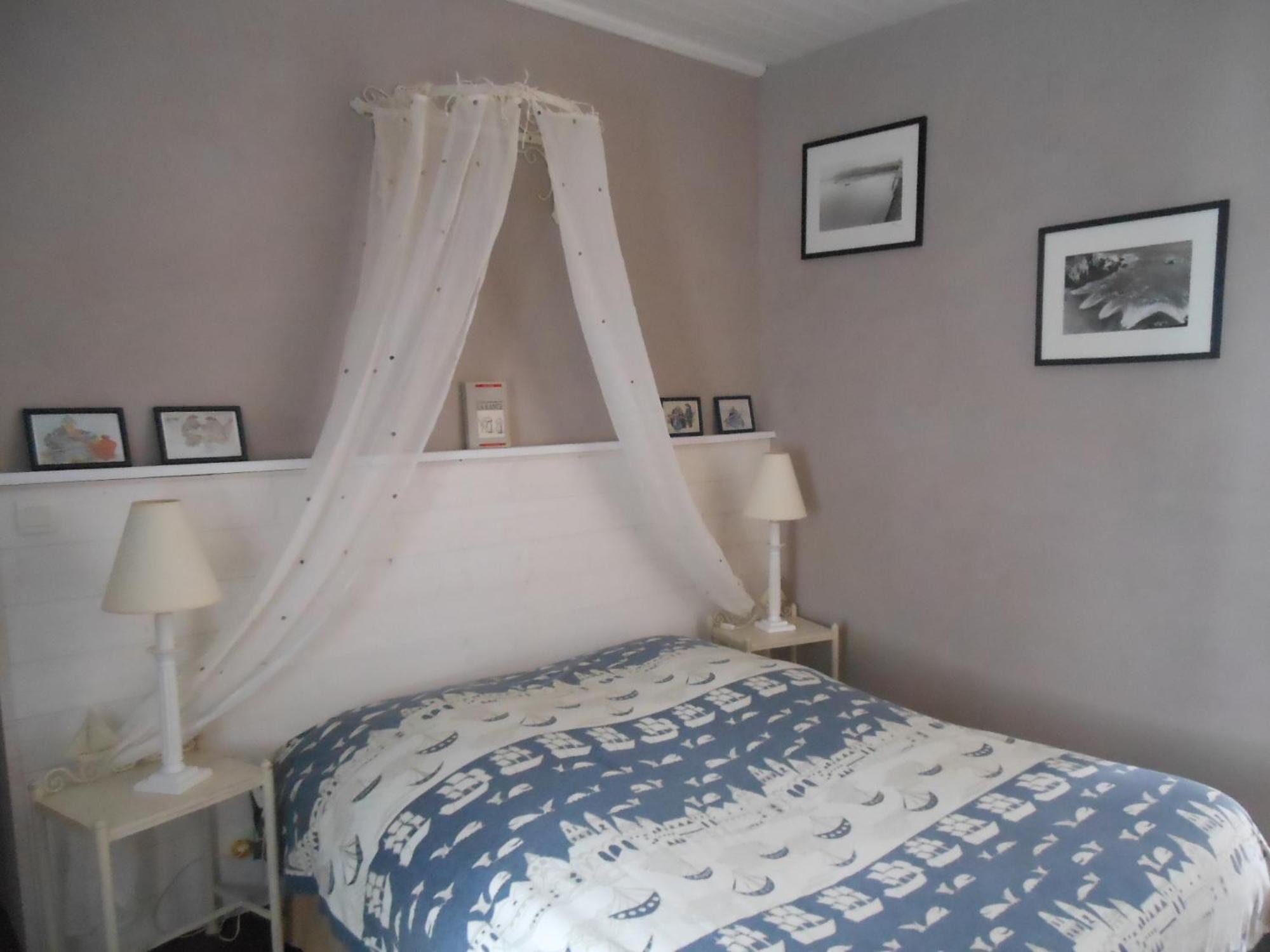 Le Jardin A Mordreuc Bed & Breakfast Pleudihen-sur-Rance Room photo