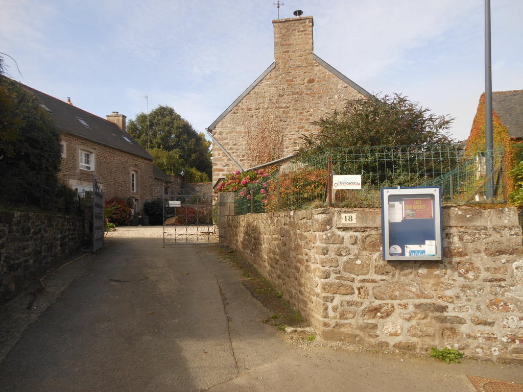 Le Jardin A Mordreuc Bed & Breakfast Pleudihen-sur-Rance Exterior photo